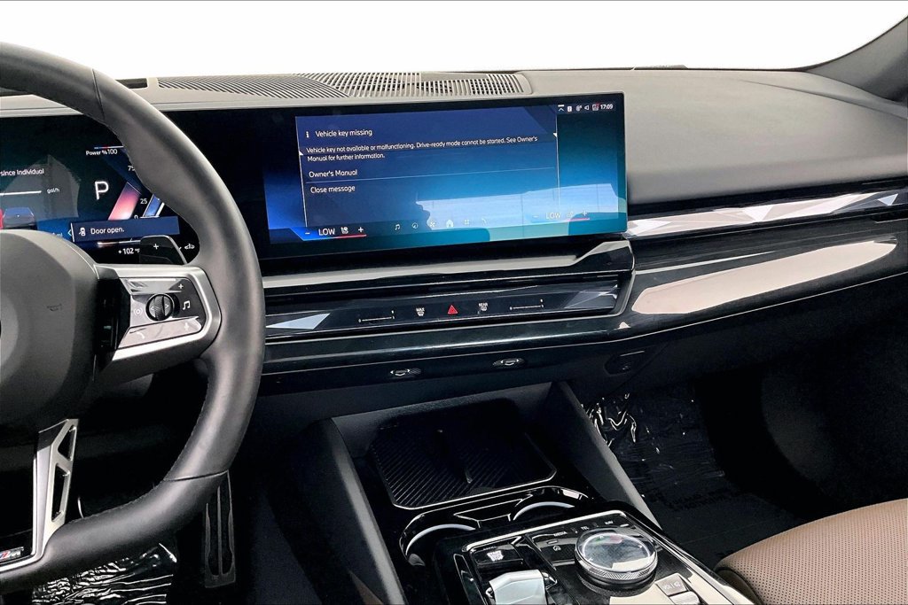 Used 2026 BMW 540i xDrive AWD/4WD image 8