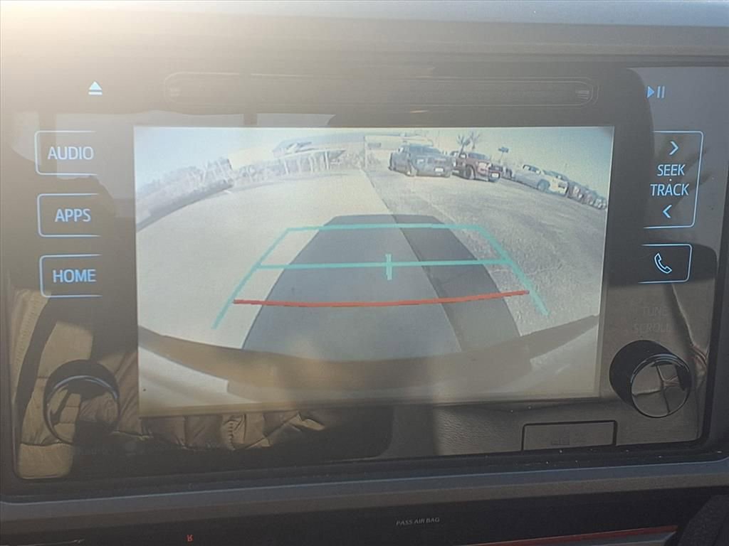 Used 2018 Toyota Tacoma TRD Off-Road image 4