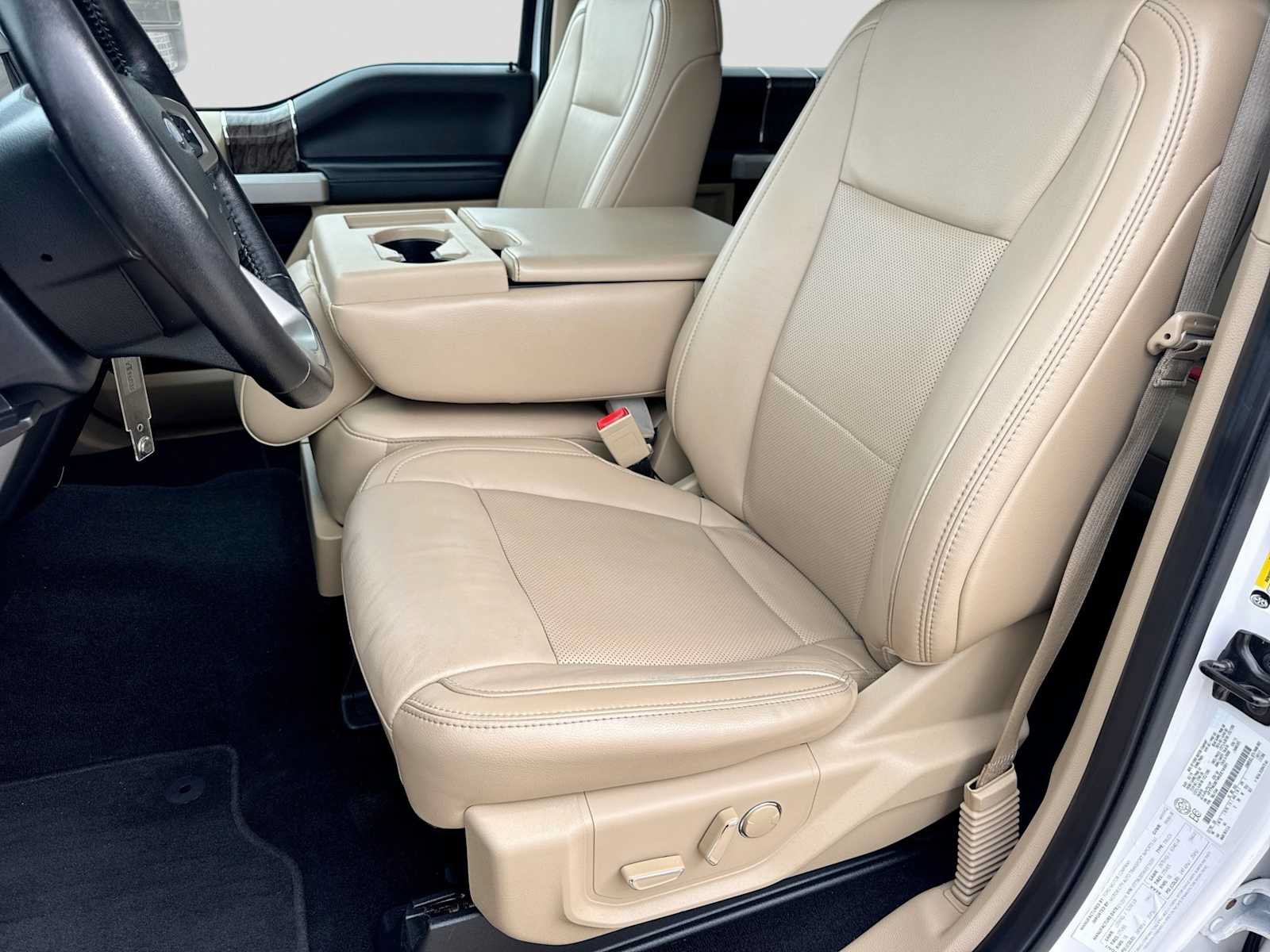 Used 2019 Ford F250 Lariat AWD/4WD image 16