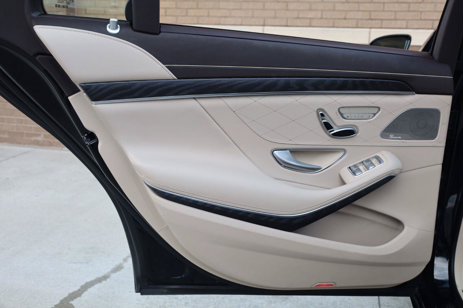 Used 2018 Mercedes-Benz S 560 Sedan image 20