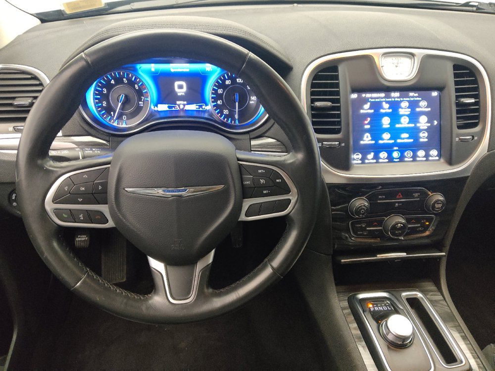 Used 2019 Chrysler 300 Touring w/ Quick Order Package 2EF RWD image 22