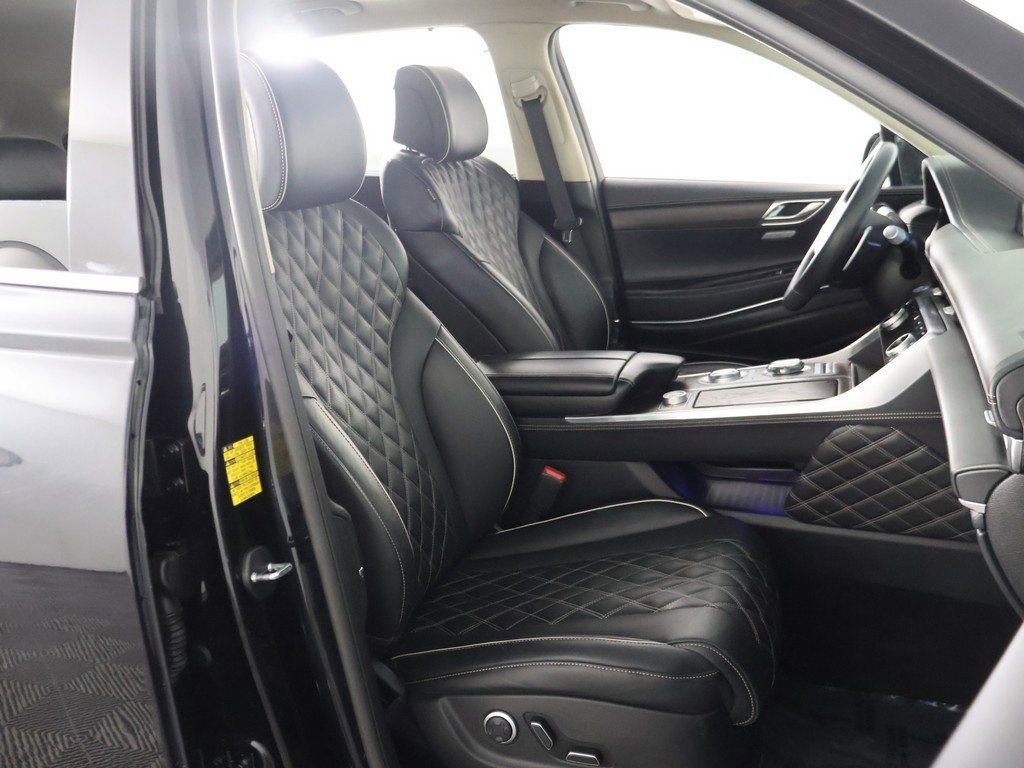 Used 2024 Genesis GV80 3.5T w/ Prestige Package image 35