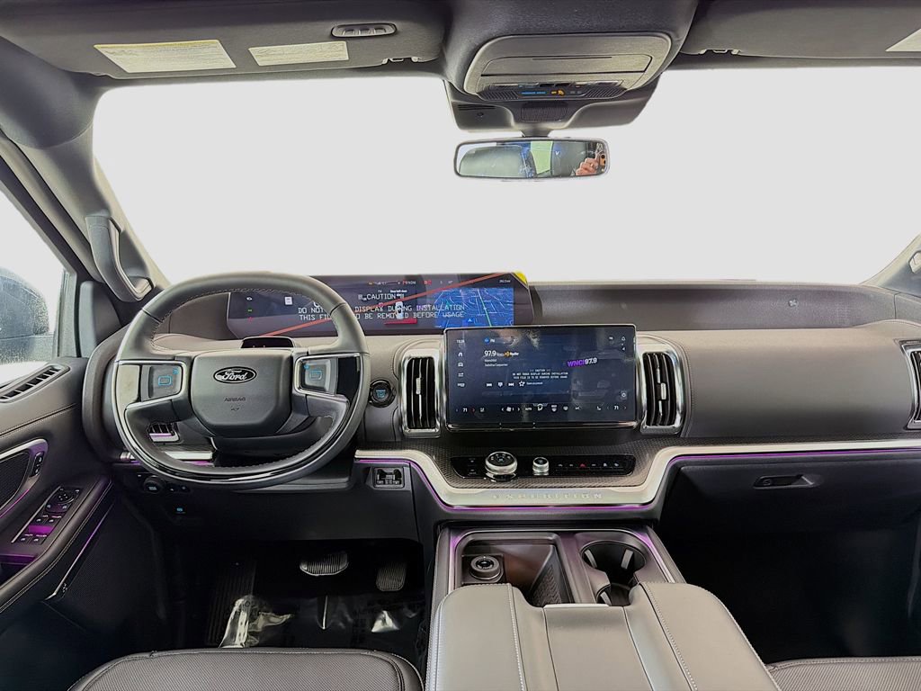 New 2025 Ford Expedition Max Platinum w/ Stealth Performance Package image 31