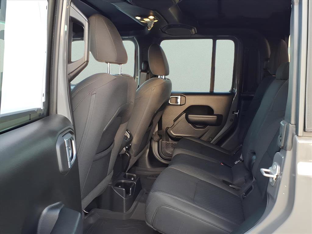 Used 2022 Jeep Gladiator Willys image 10