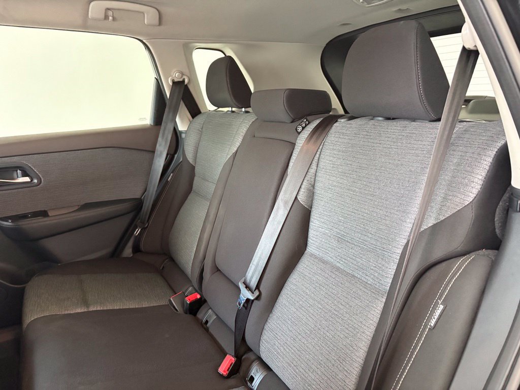 New 2027 Chevrolet Traverse LT FWD image 27