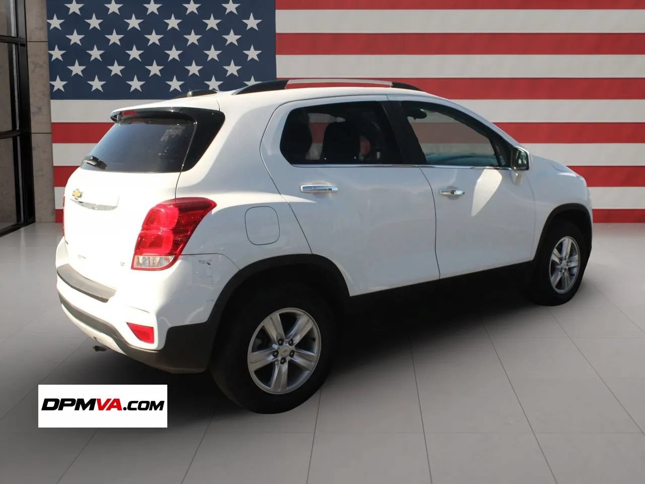 Used 2018 Chevrolet Trax LT w/ LT Convenience Package AWD/4WD image 8