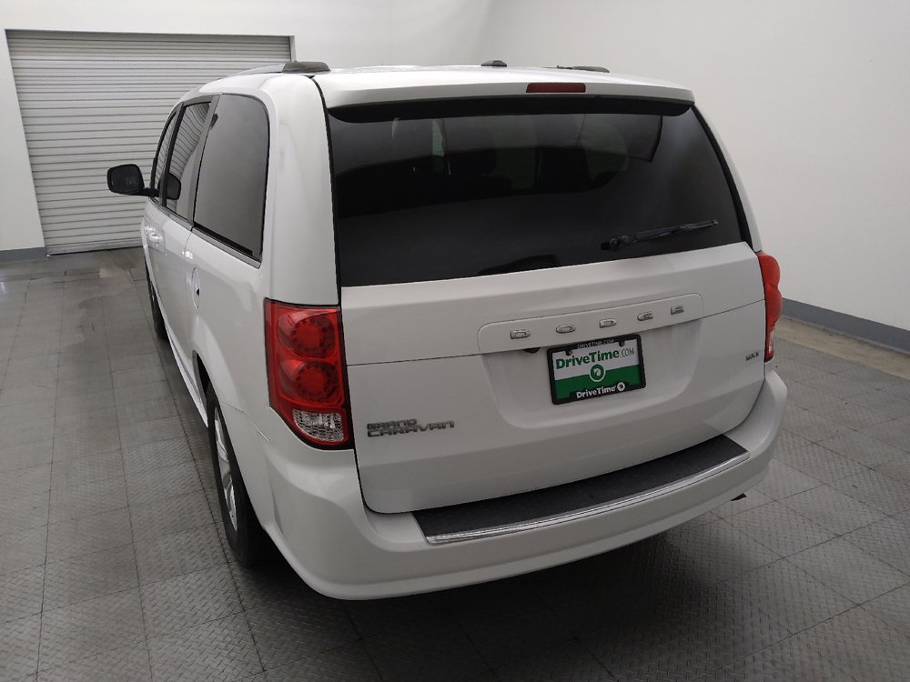 Used 2020 Dodge Grand Caravan SXT FWD image 6