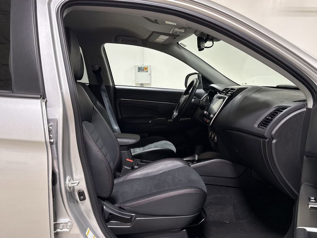 Used 2024 Mitsubishi Outlander Sport ES AWD/4WD image 21
