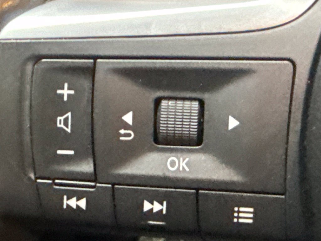 Used 2023 INFINITI QX60 Luxe w/ Vision Package AWD/4WD image 24