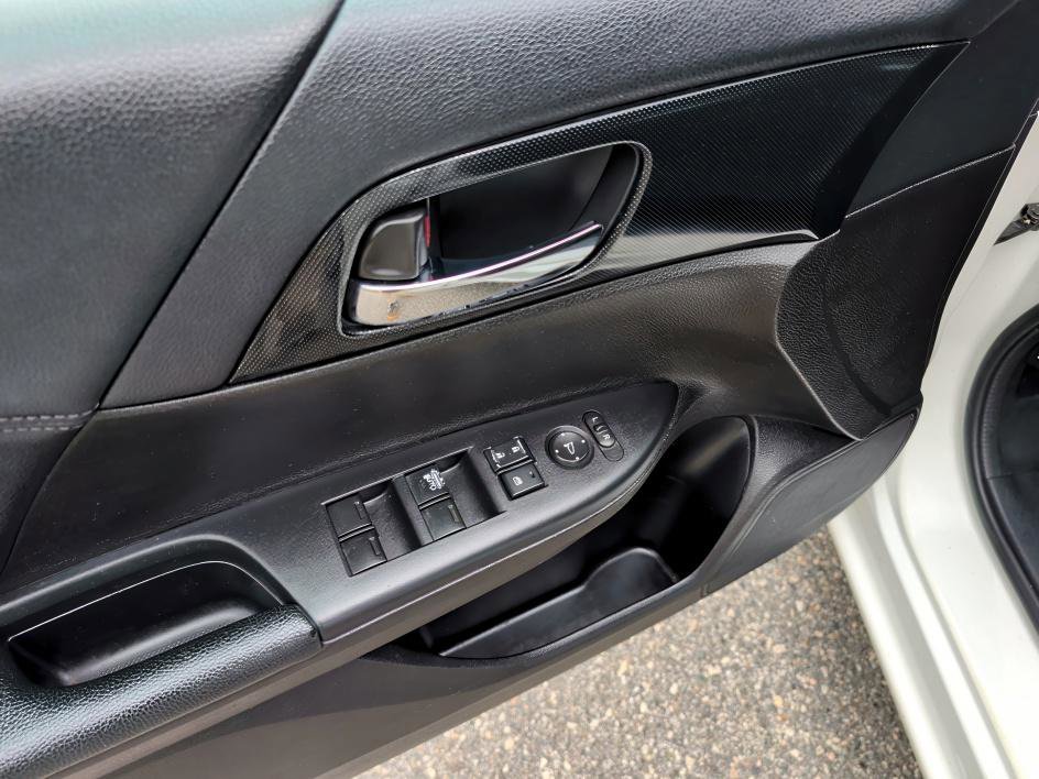 Used 2014 Honda Accord Sport image 17