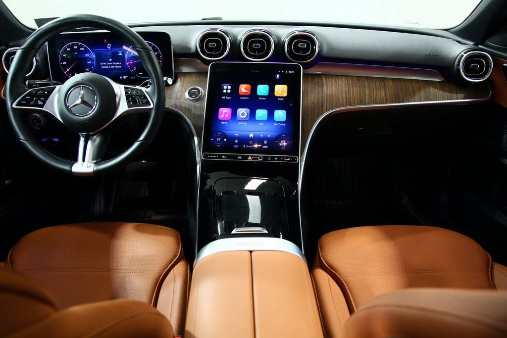 Certified 2025 Mercedes-Benz C 300 4MATIC Sedan image 4