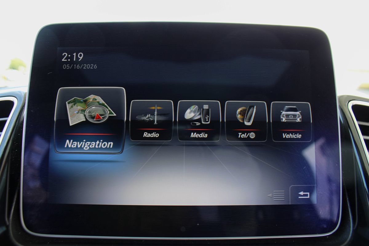 Used 2018 Mercedes-Benz GLS 450 4MATIC image 37
