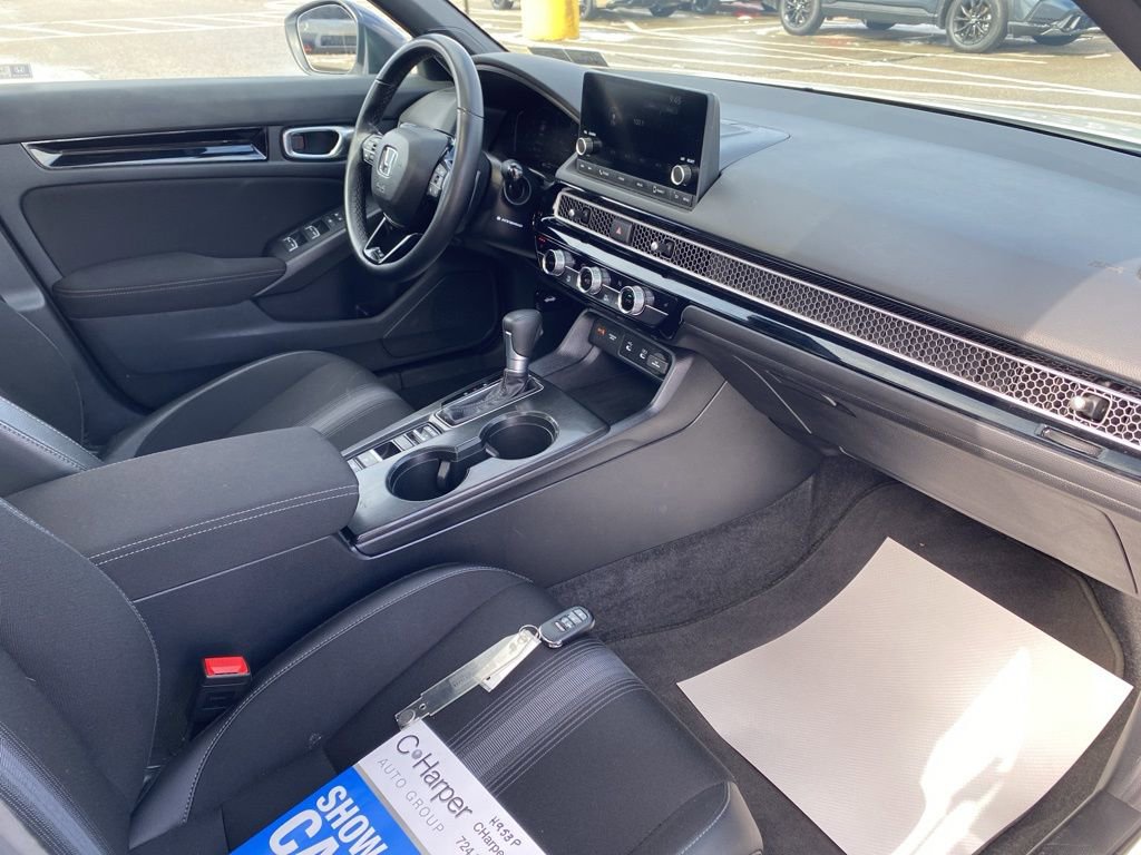 Used 2025 Honda Civic Sport image 10