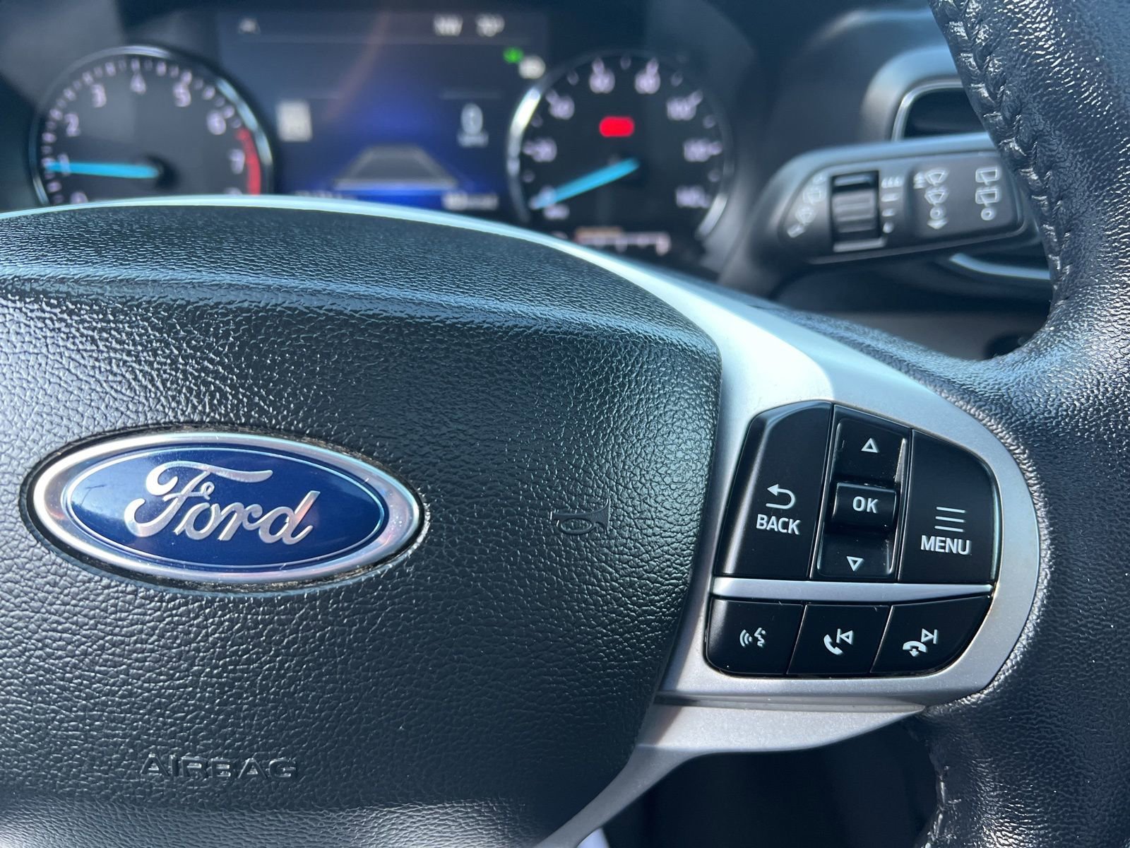 Used 2022 Ford Explorer XLT w/ Equipment Group 202A image 26