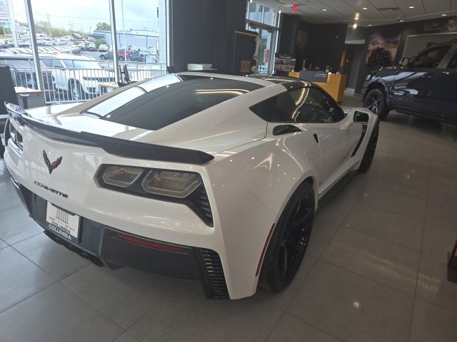 Used 2016 Chevrolet Corvette Z06 w/ 2LZ Preferred Equipment Group image 5