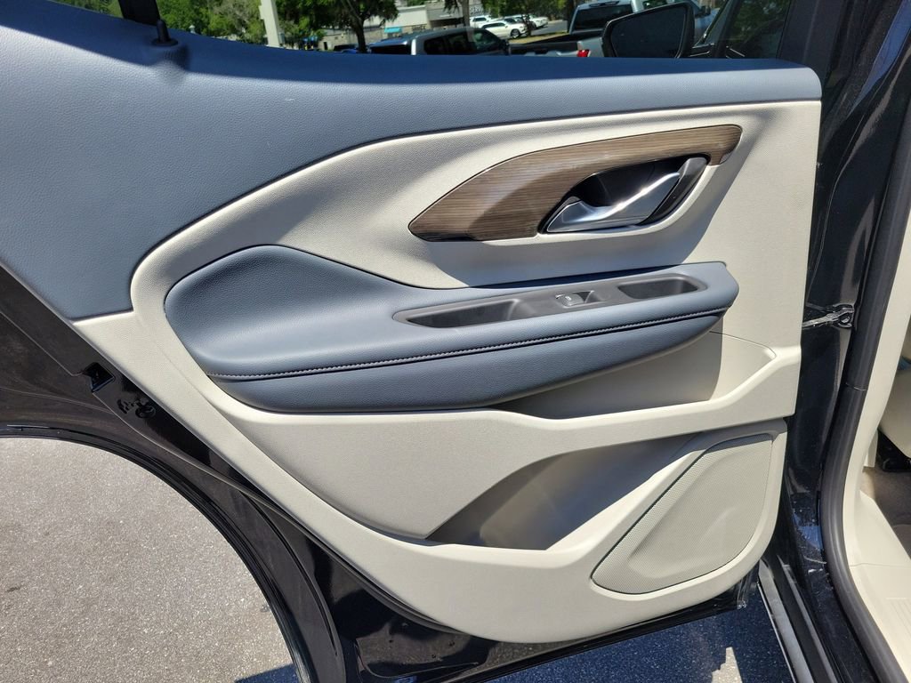 Certified 2023 GMC Terrain Denali w/ Black Diamond Edition image 11