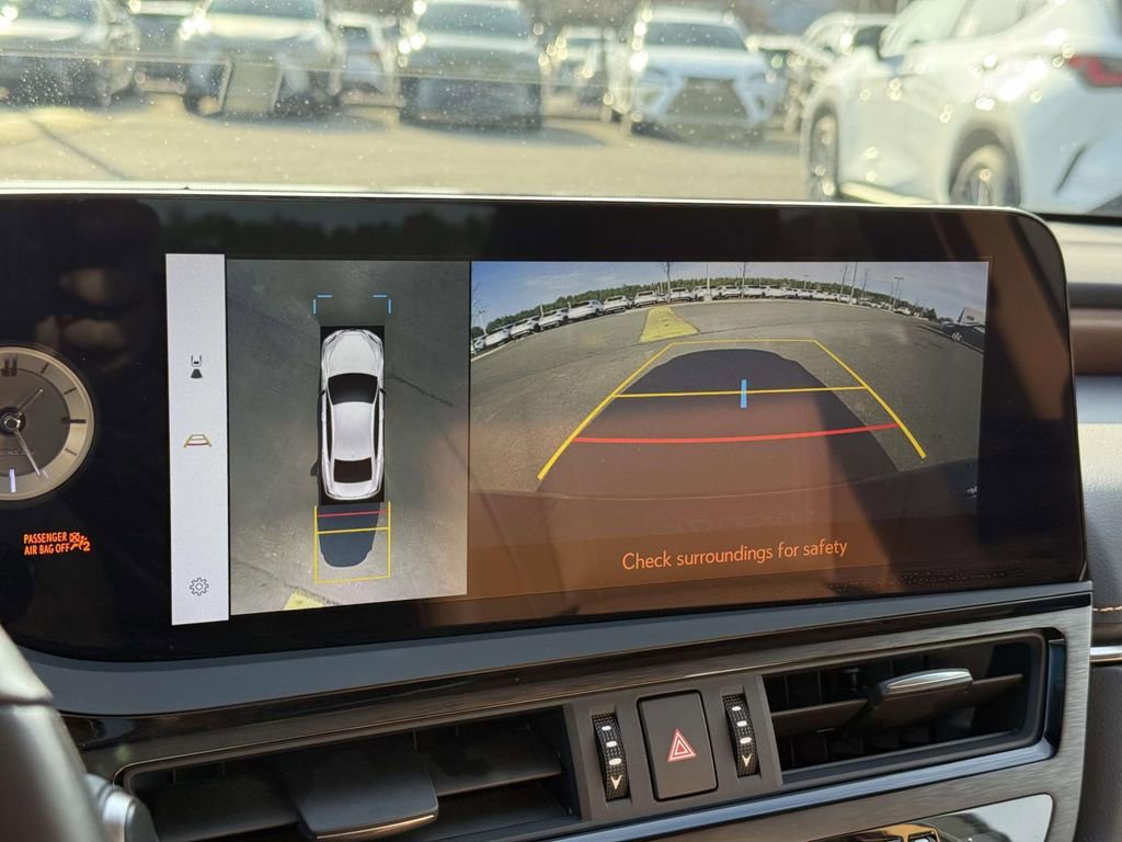 Used 2024 Lexus ES 300h Ultra Luxury image 12