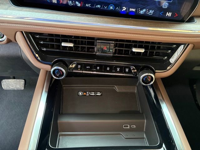 Used 2025 Chevrolet Tahoe High Country image 20