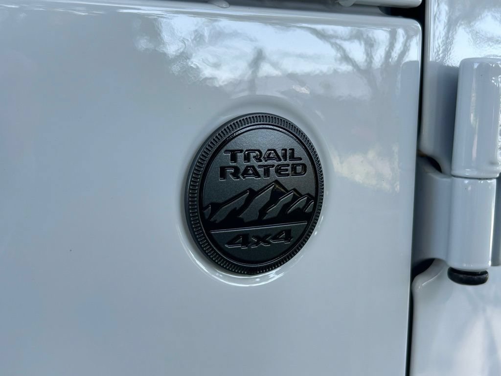 Used 2025 Jeep Wrangler Unlimited Sport AWD/4WD image 22