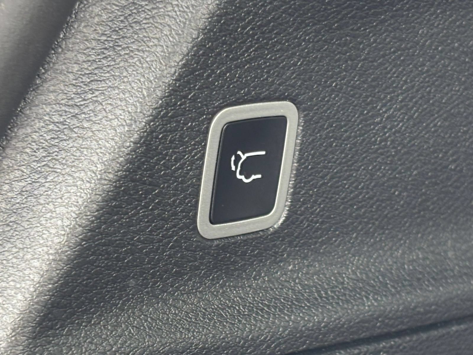Used 2025 Chrysler Pacifica Select FWD image 22