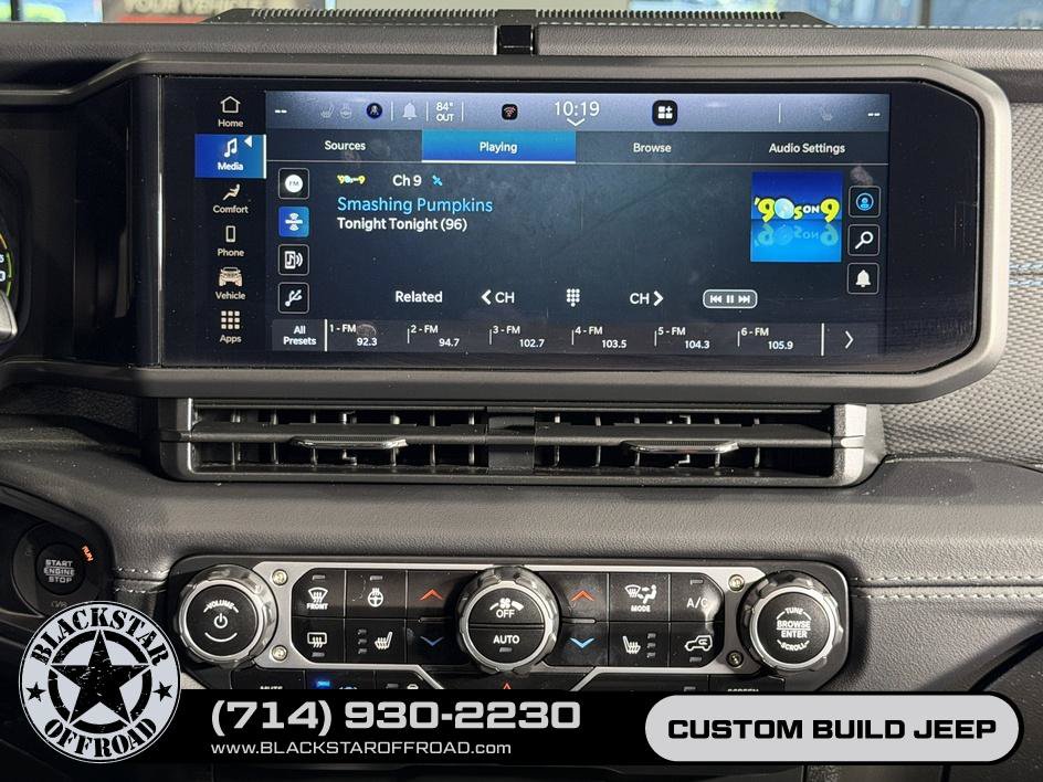 Used 2025 Jeep Wrangler Unlimited Rubicon 4xe w/ Convenience Group AWD/4WD image 28