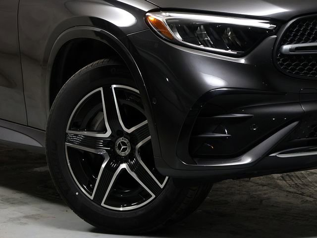 Certified 2026 Mercedes-Benz GLC 300 4MATIC image 3