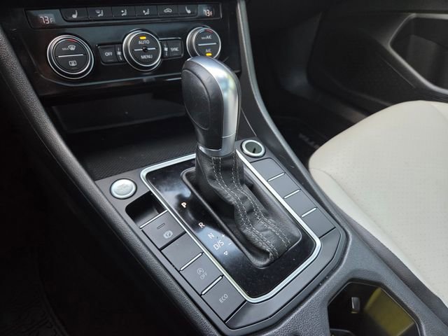 Used 2019 Volkswagen Jetta R-Line FWD image 17