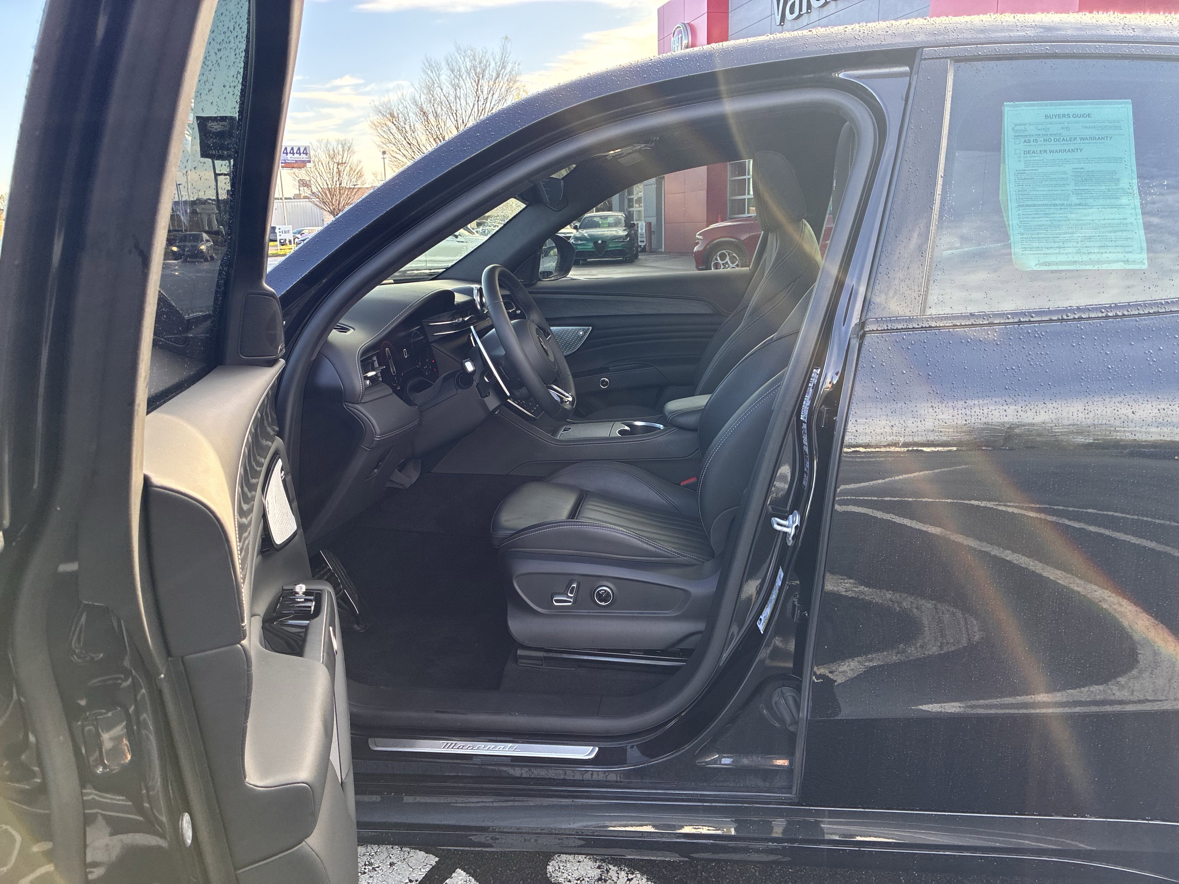 Used 2023 Maserati Grecale Modena image 16