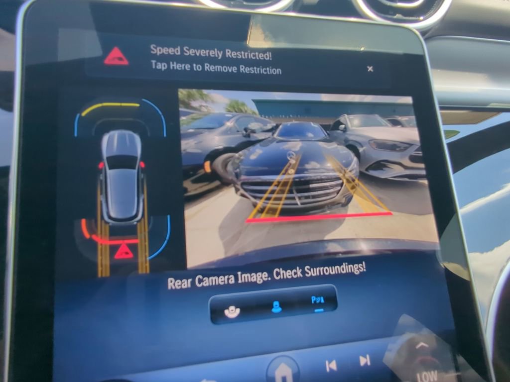 Used 2025 Mercedes-Benz GLC 300 image 7