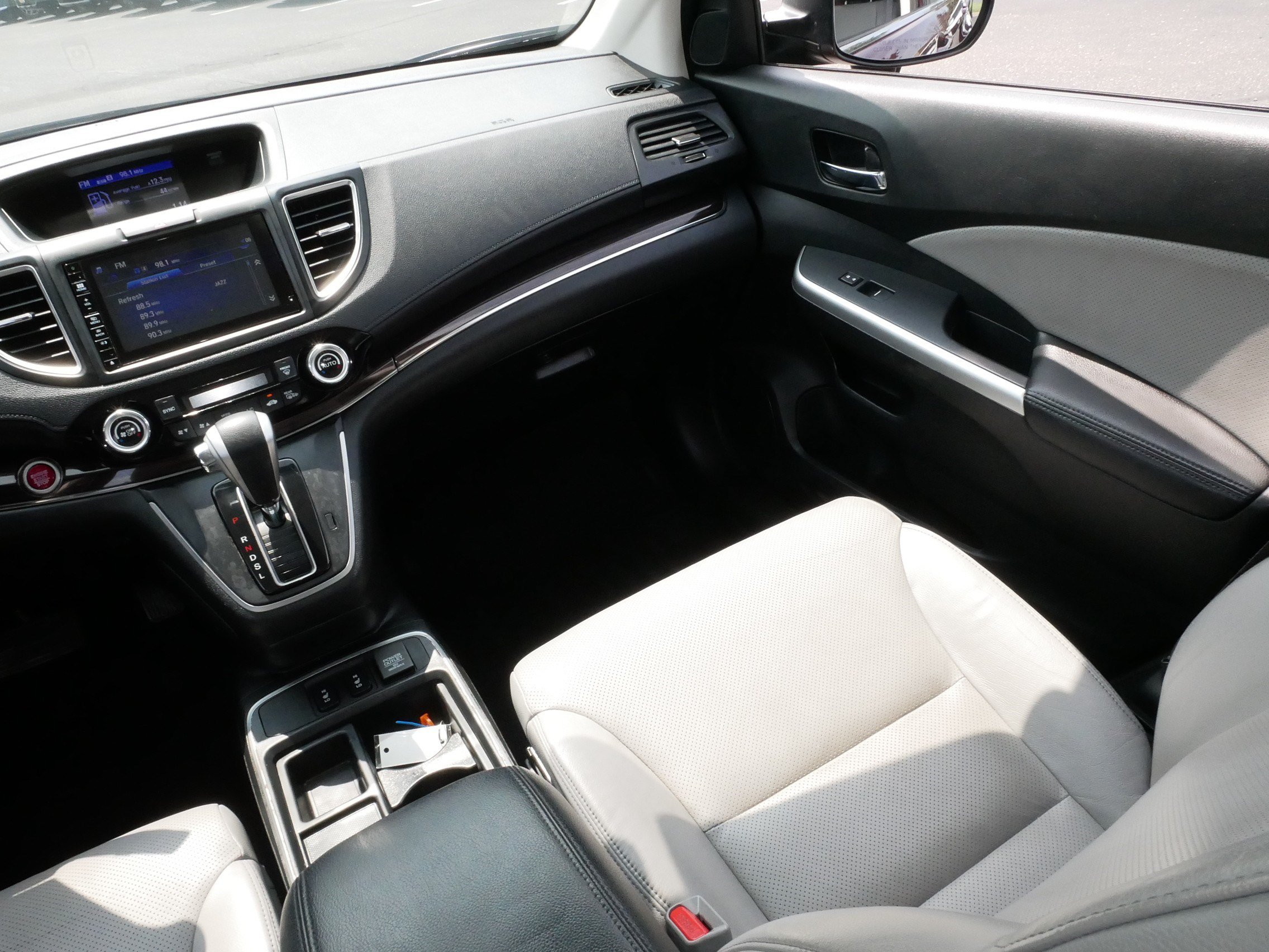 Used 2016 Honda CR-V EX-L image 11