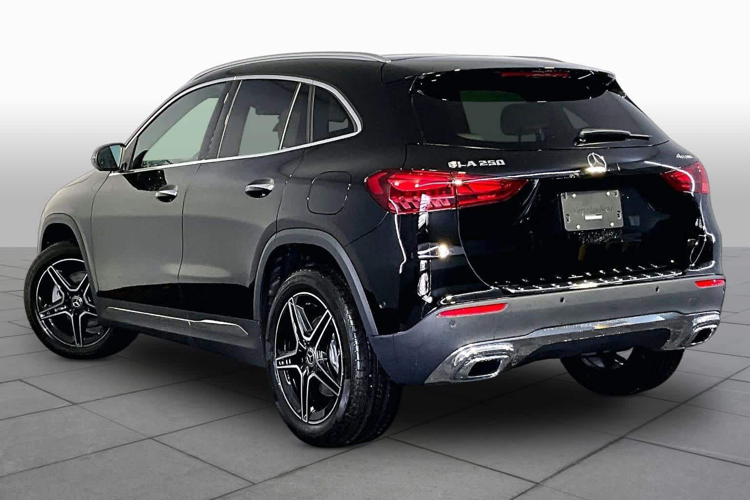 New 2026 Mercedes-Benz GLA 250 4MATIC image 3