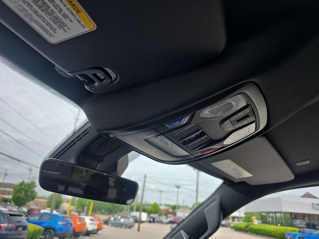 New 2026 RAM 1500 Express AWD/4WD image 18