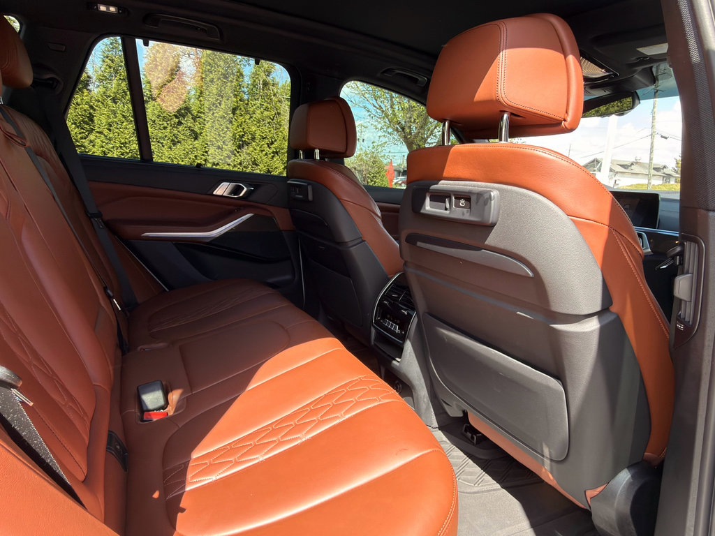 Used 2022 BMW X5 sDrive40i w/ M Sport Package image 18