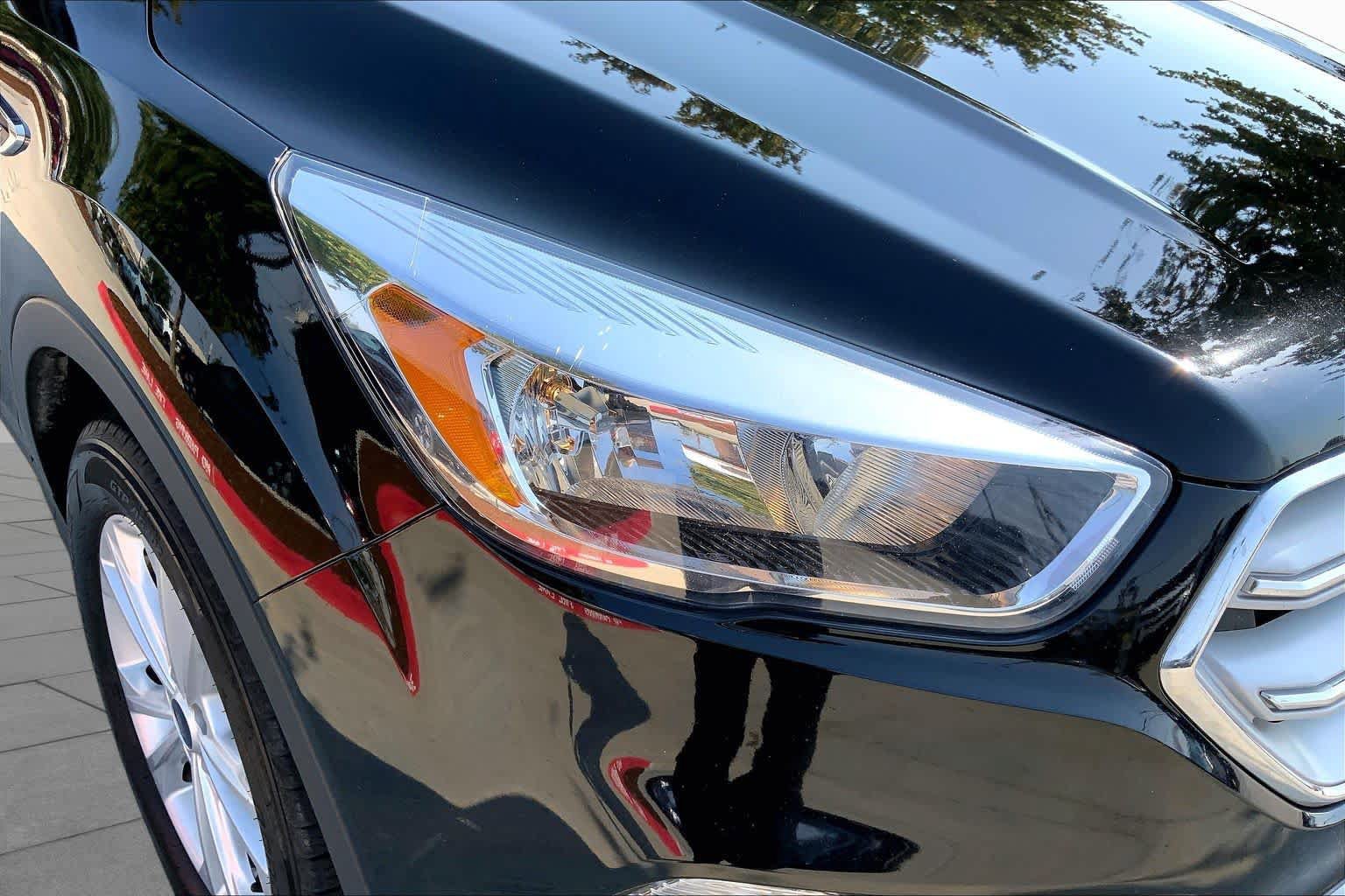 Used 2018 Ford Escape SE AWD/4WD image 27