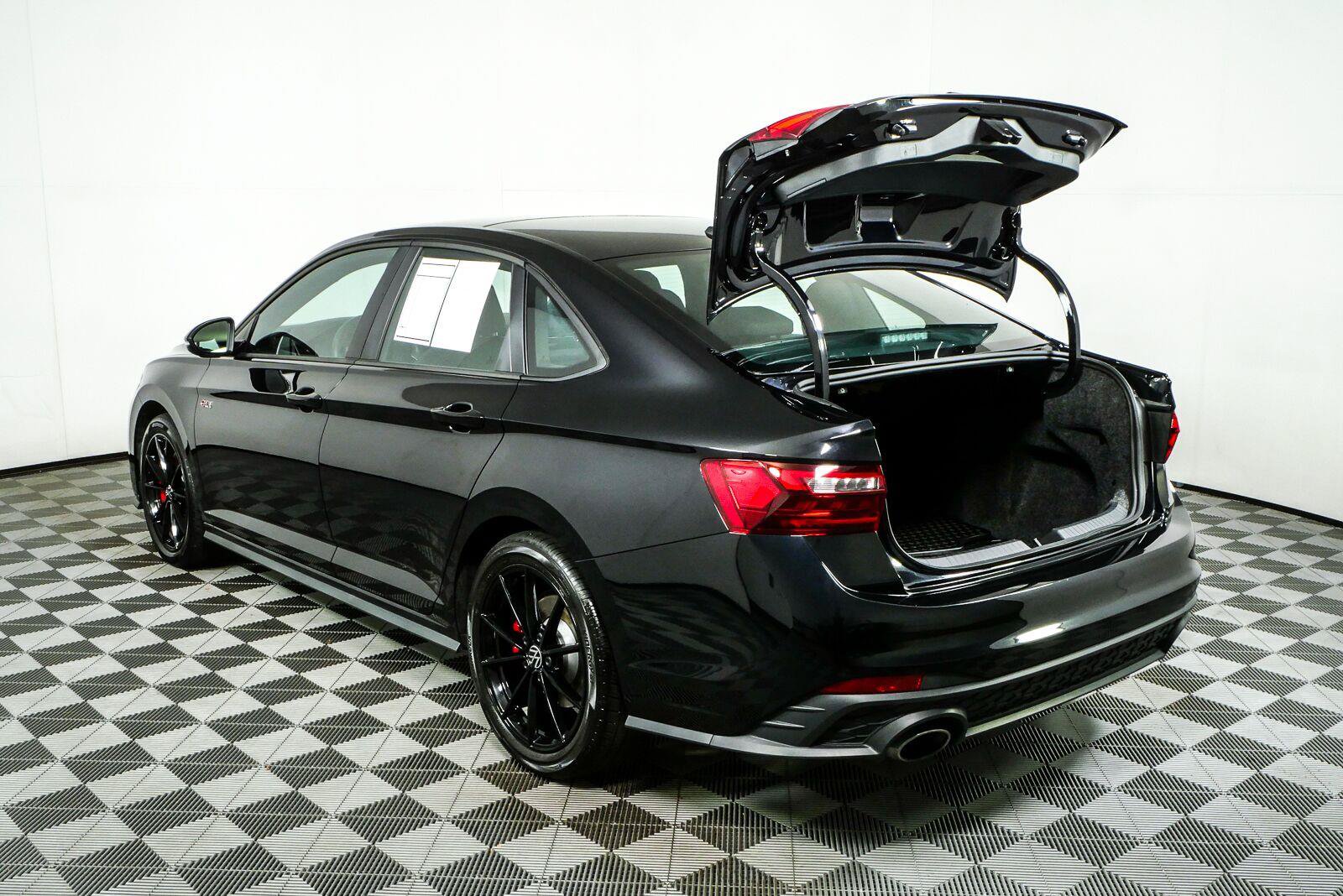 Certified 2025 Volkswagen Jetta GLI Autobahn w/ GLI Black Package FWD image 32