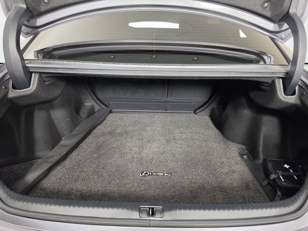 Used 2019 Lexus RC 350 F Sport w/ Accessory Package AWD/4WD image 12