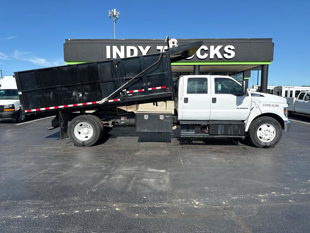 Used 2018 Ford F650 2WD Crew Cab Super Duty image 1