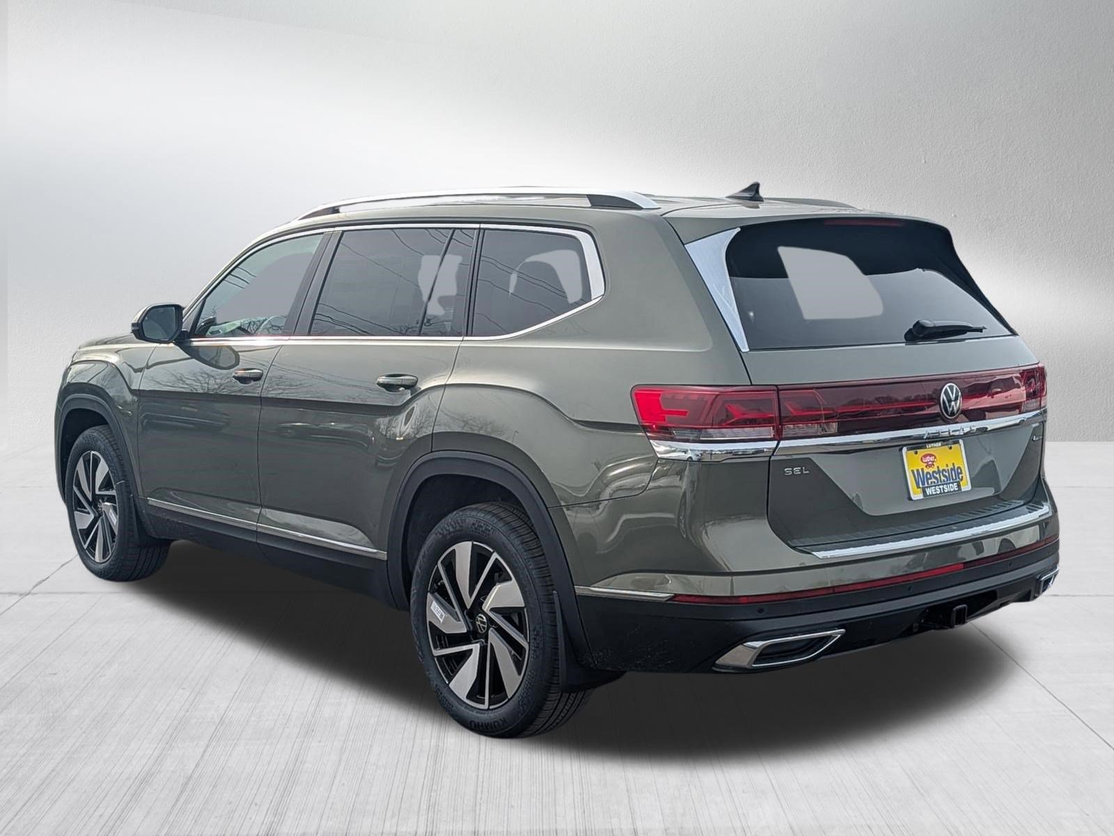 New 2026 Volkswagen Atlas SEL AWD/4WD image 2