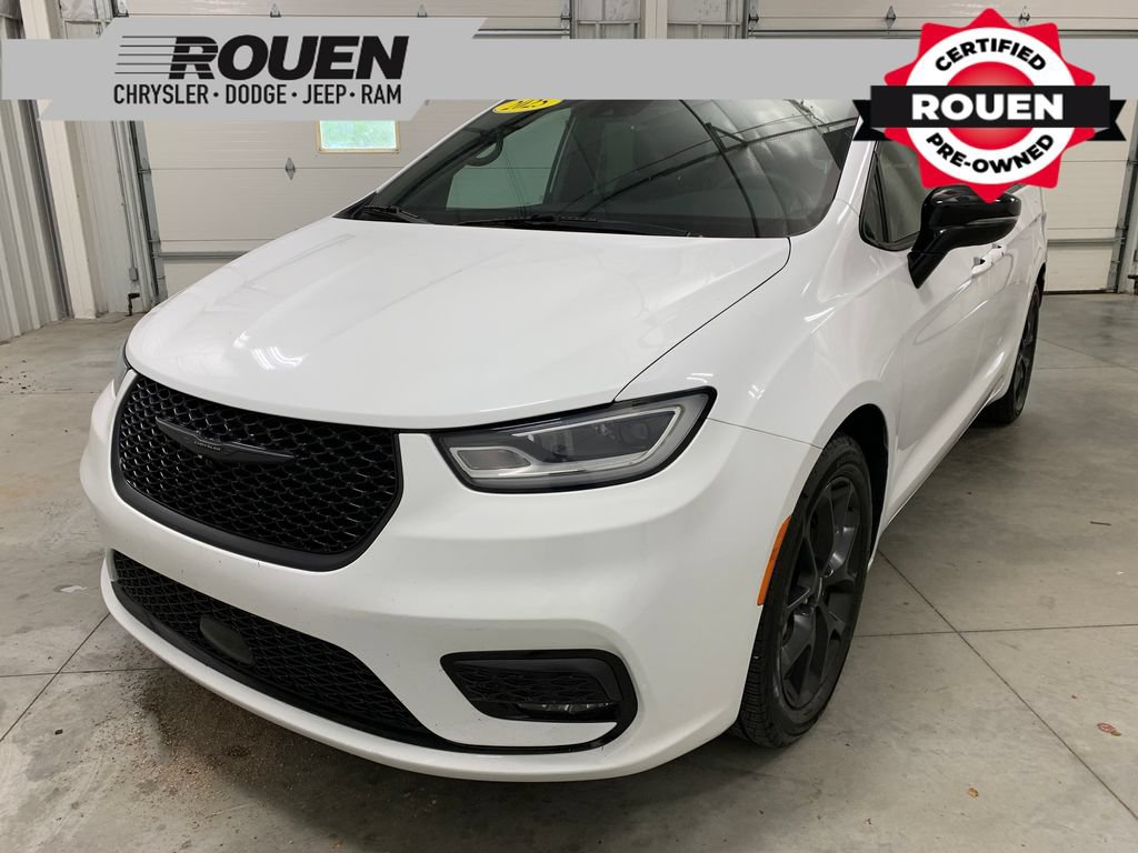 Used 2025 Chrysler Pacifica Limited