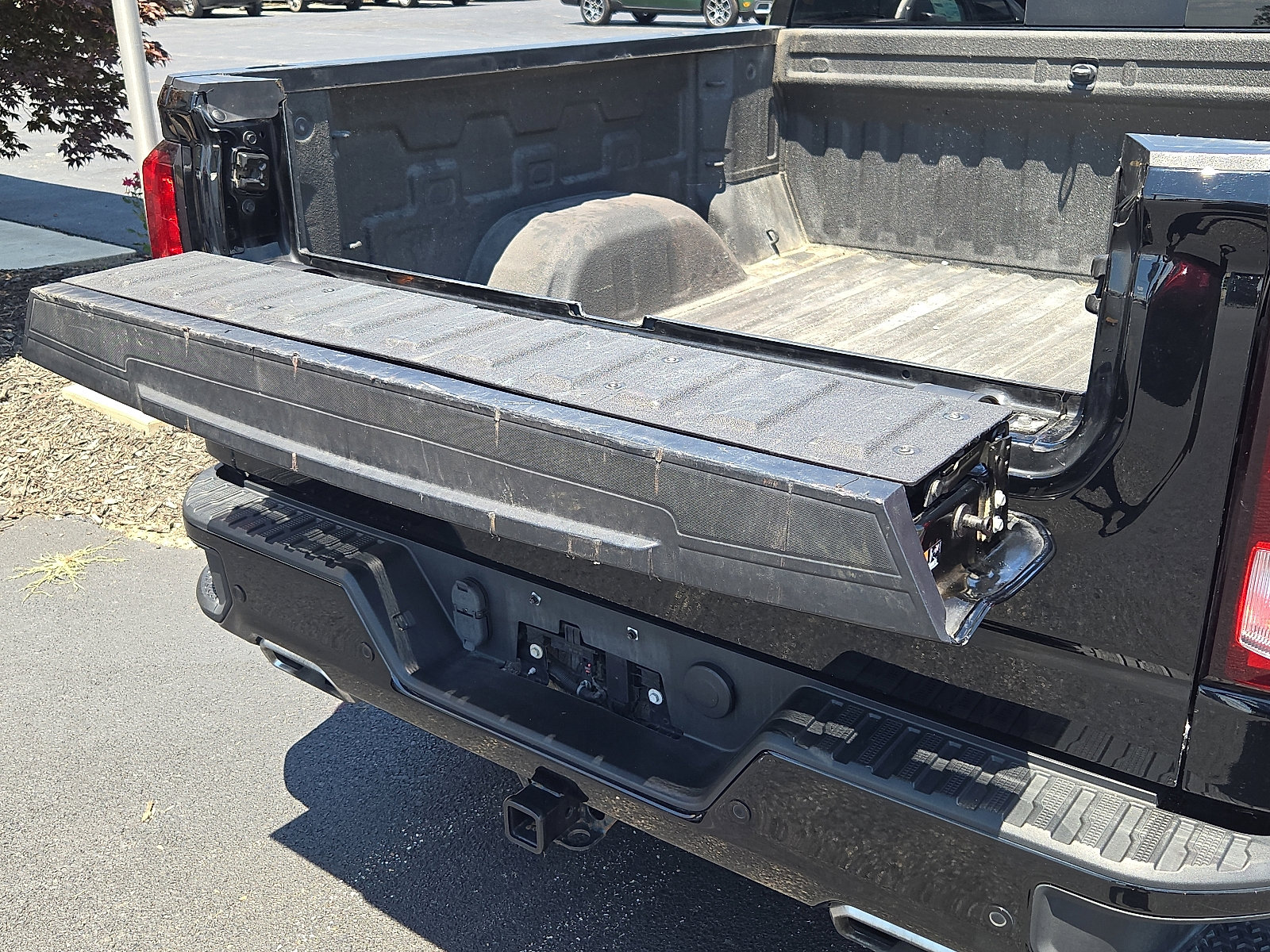 Used 2021 GMC Sierra 1500 Elevation w/ Preferred Package image 6