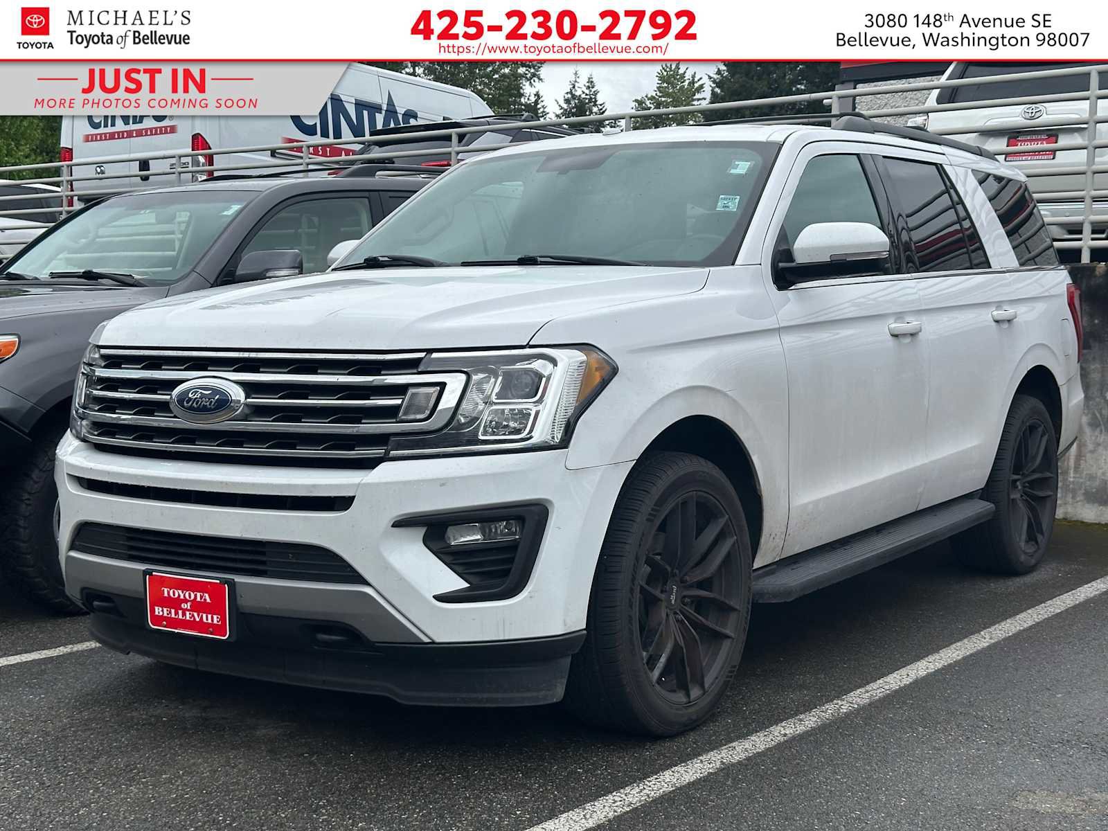 Used 2019 Ford Expedition XLT w/ Equipment Group 201A AWD/4WD image 1