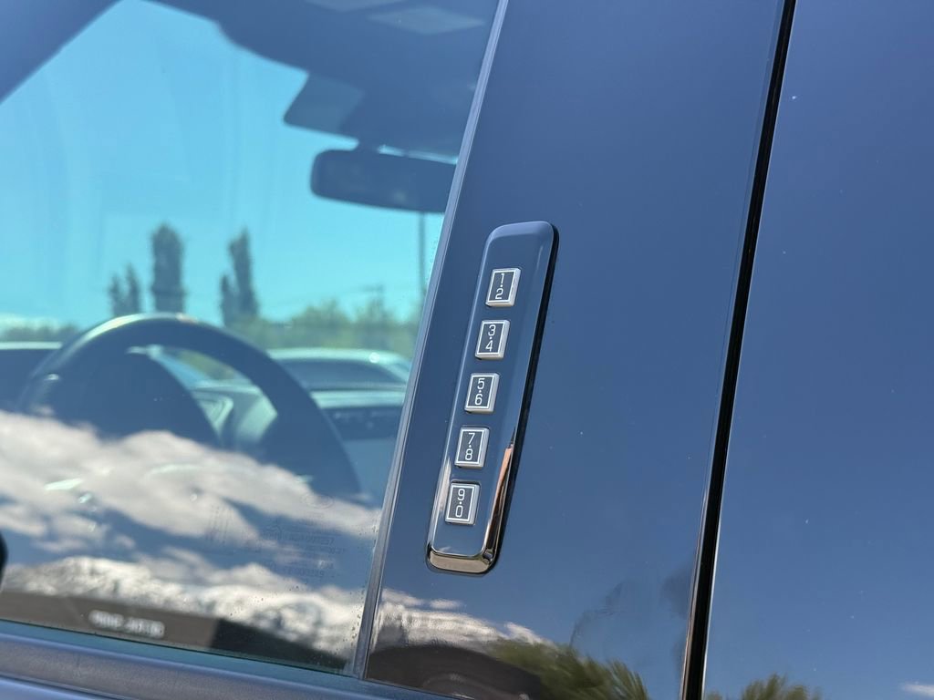 Used 2020 Ford F150 Raptor w/ Equipment Group 802A Luxury AWD/4WD image 20