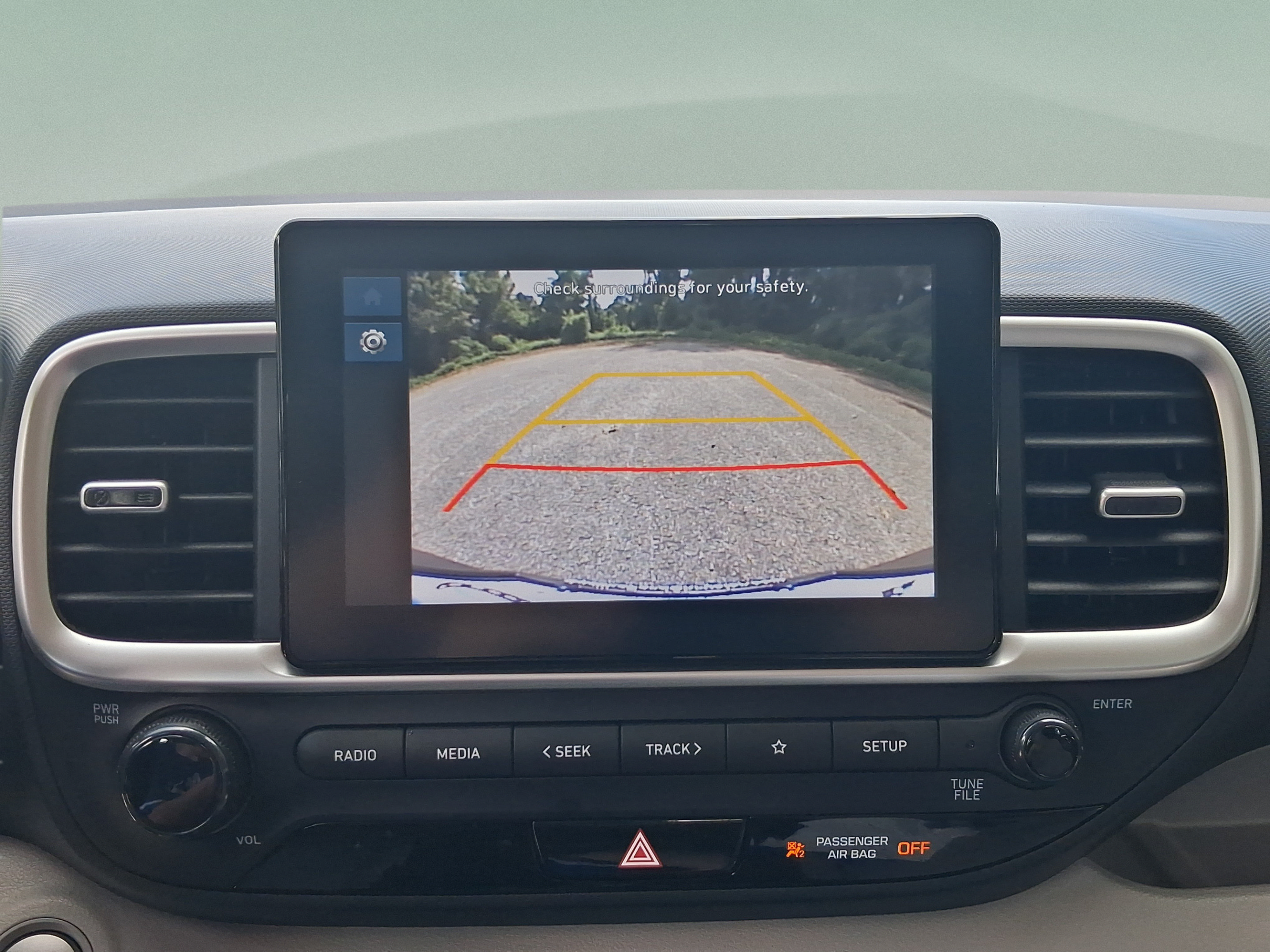 Used 2025 Hyundai Venue SEL FWD image 16