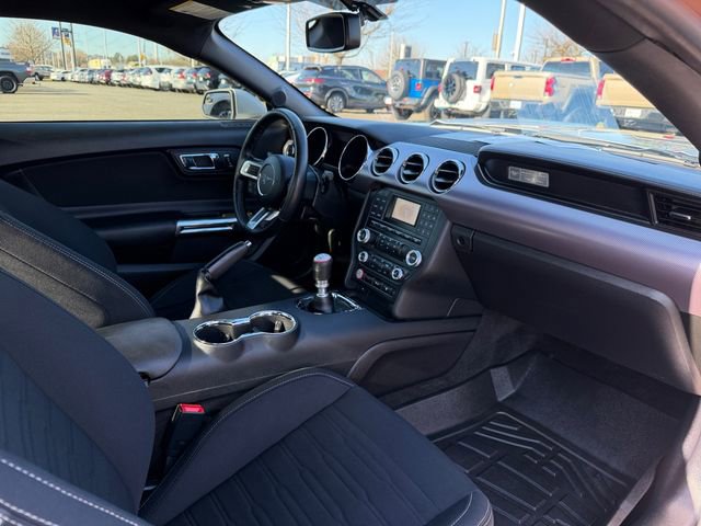 Used 2017 Ford Mustang GT image 33