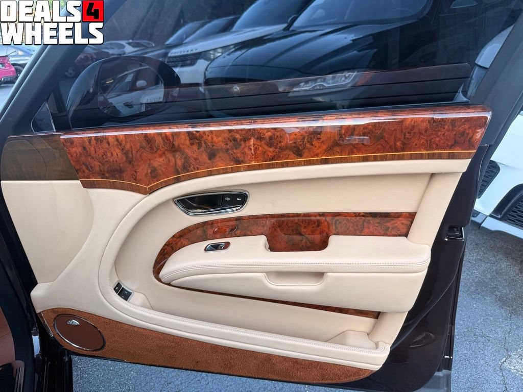 Used 2012 Bentley Mulsanne RWD image 34