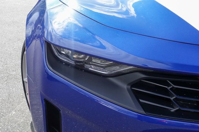 Used 2021 Chevrolet Camaro LT w/ RS Package image 5