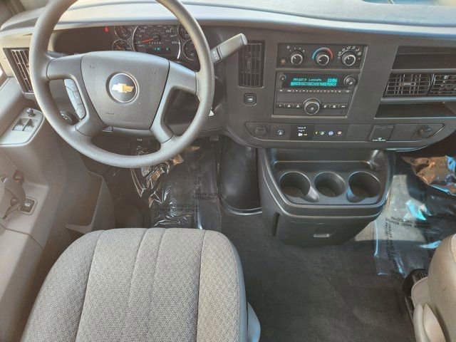 Used 2025 Chevrolet Express 3500 LS image 29