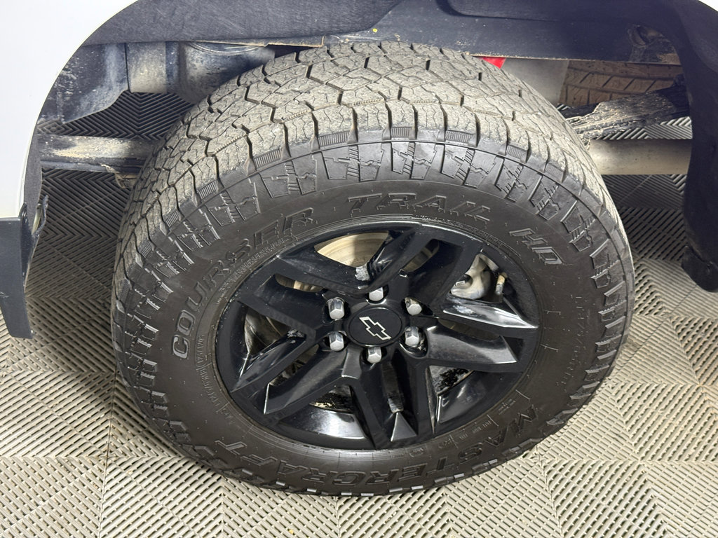 Used 2024 Chevrolet Silverado 1500 LT Trail Boss w/ Protection Package image 6