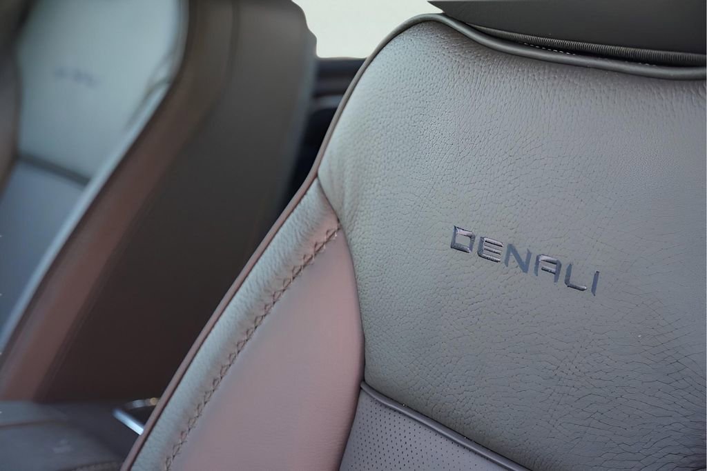 New 2026 GMC Sierra 1500 Denali image 9