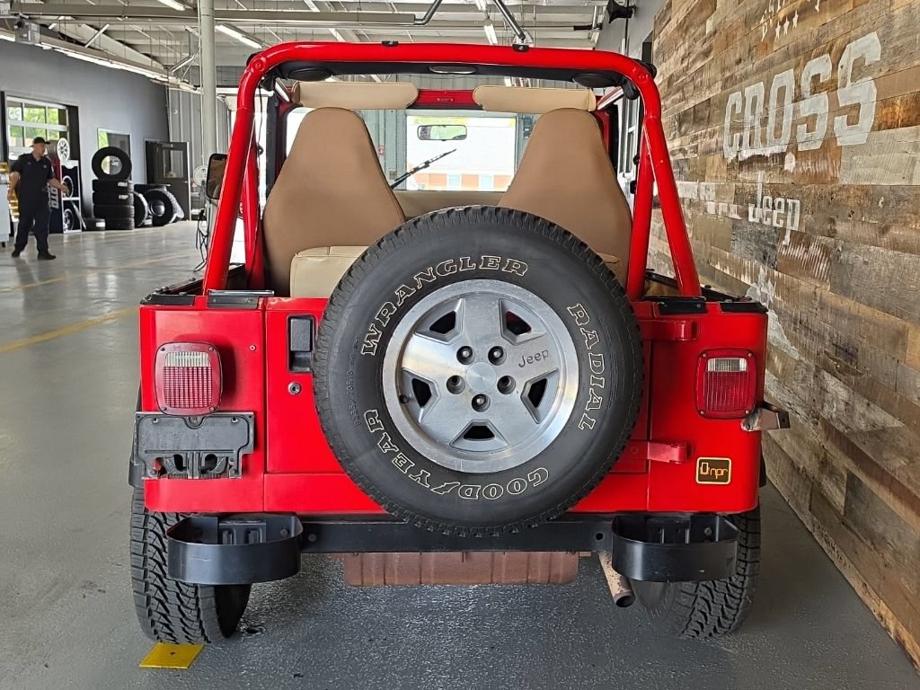 Used 1989 Jeep Wrangler 4WD image 5